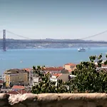 Отель Convento Do Salvador Лиссабон