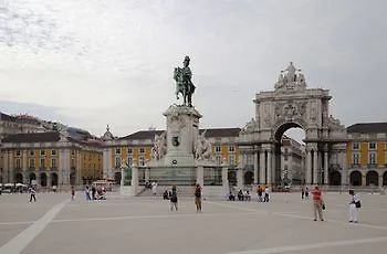 Готель Convento Do Salvador 3*